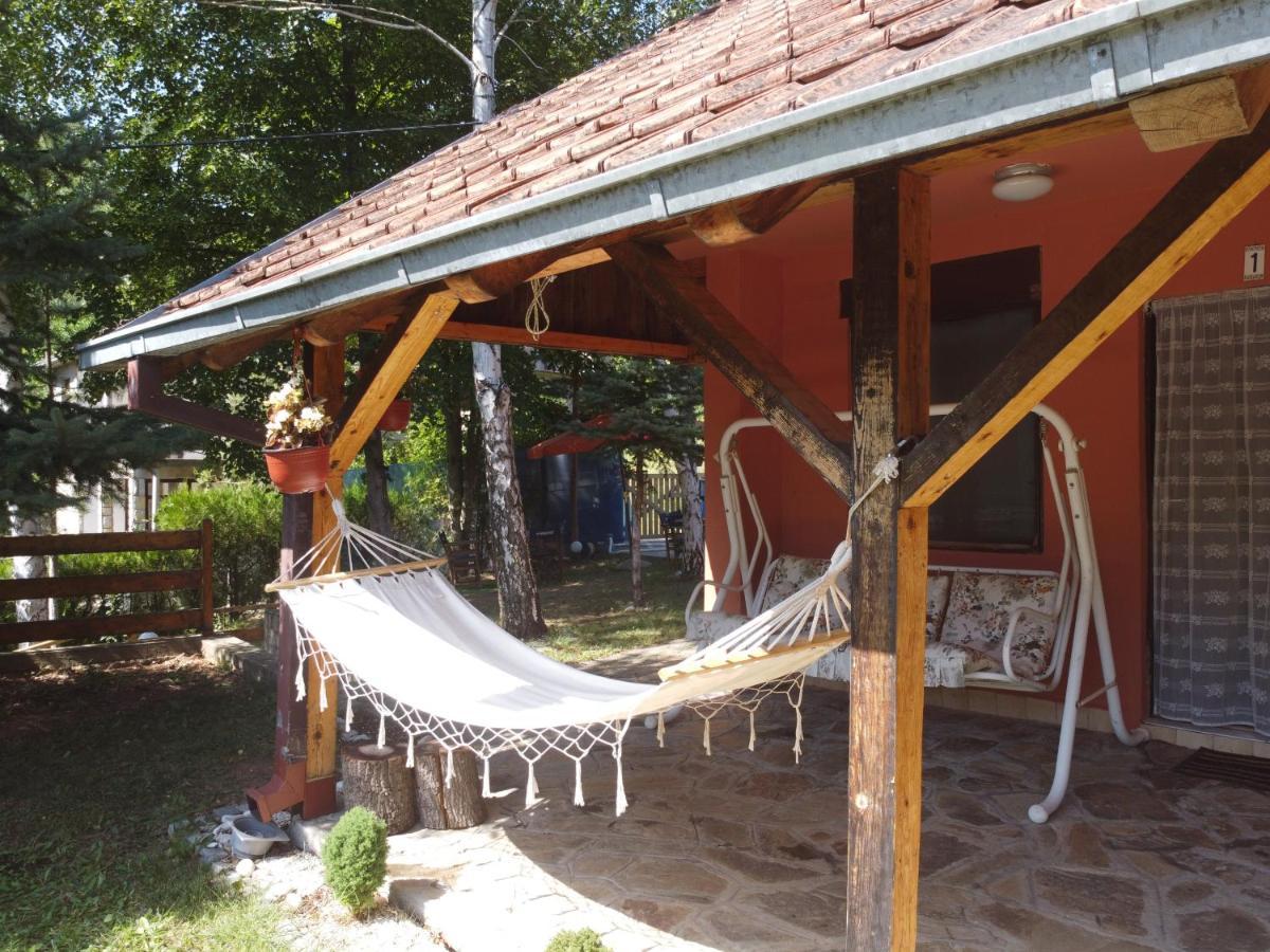 Kod Dace Hotel Banja Topilo Exterior foto